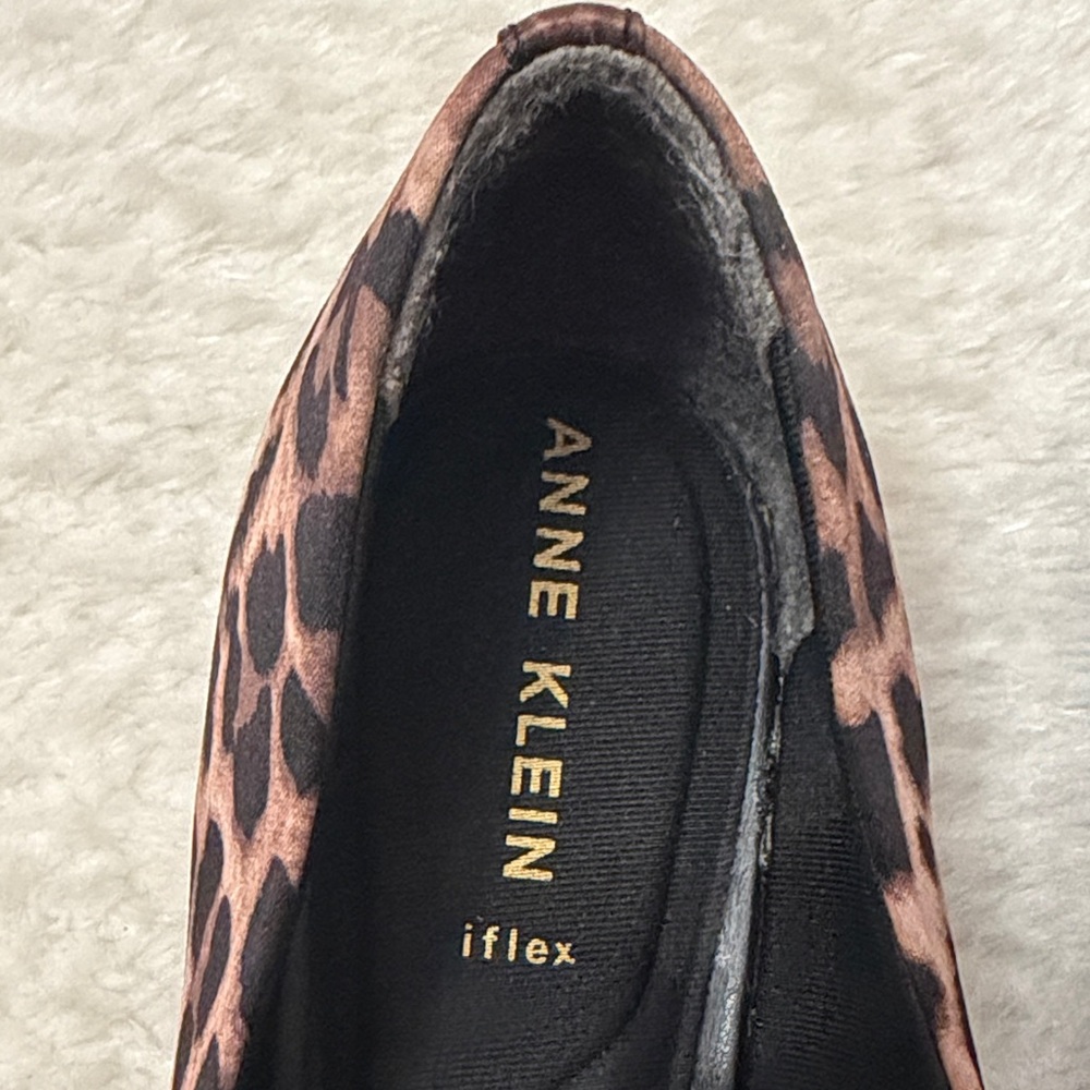 Anne Klein Women's Luci Ballet Flats in Leopard Print - Picture 7 of 8